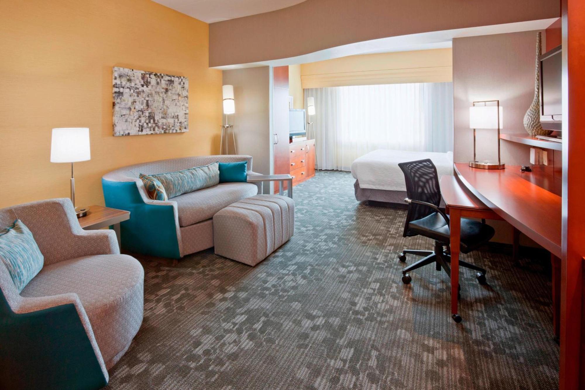 Courtyard Minneapolis Arbor Lakes 3* Maple Grove