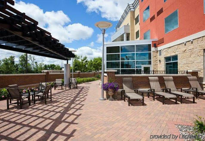 Courtyard Minneapolis Arbor Lakes Hotel